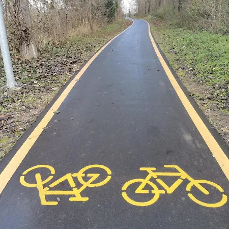Alojamento de Acomodação e Pequeno-almoço Tavi Panzió Dunapataj