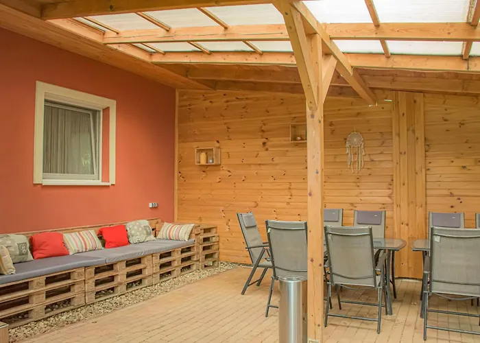 Tavi Panzio Dunapataj